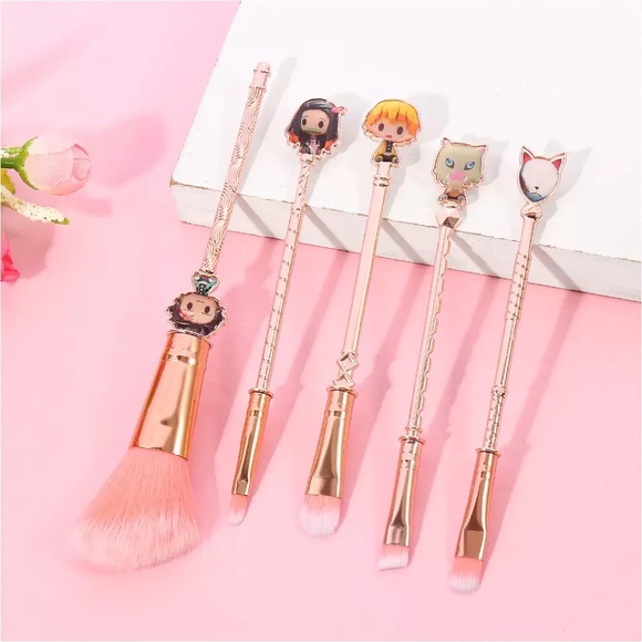 Demon Slayer 5 Piece Makeup Brush Set - Picture 2 of 16